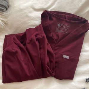 Figs Burgundy scrub set